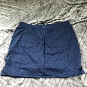 Women’s Tangerine skort, size xxl